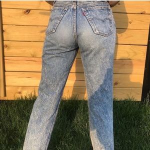 LIGHTWASH OLD SCHOOL BOYFRIEND JEANS